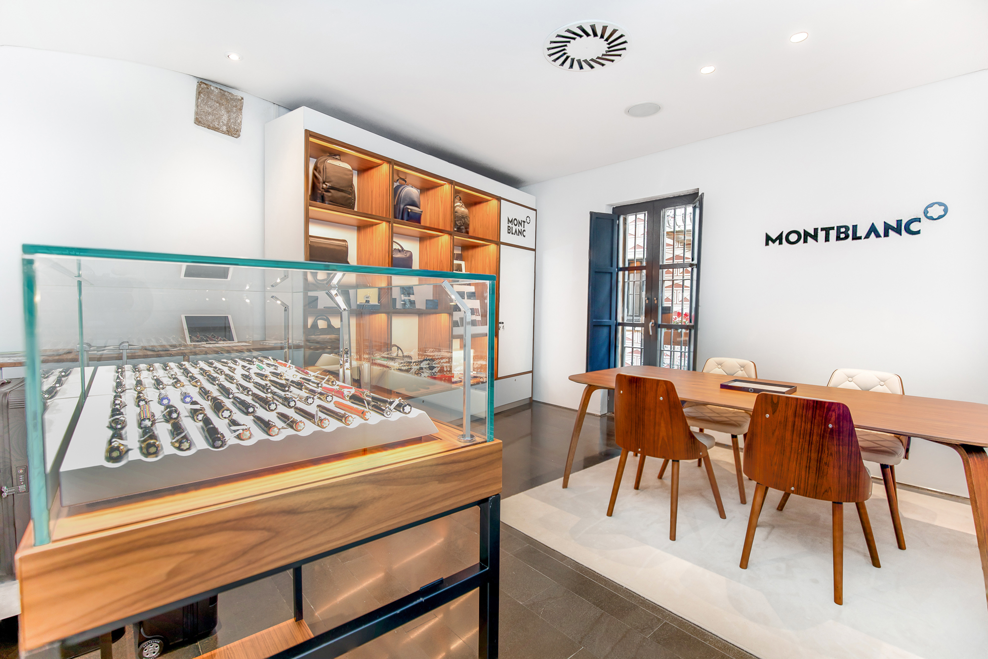 "Montblanc"